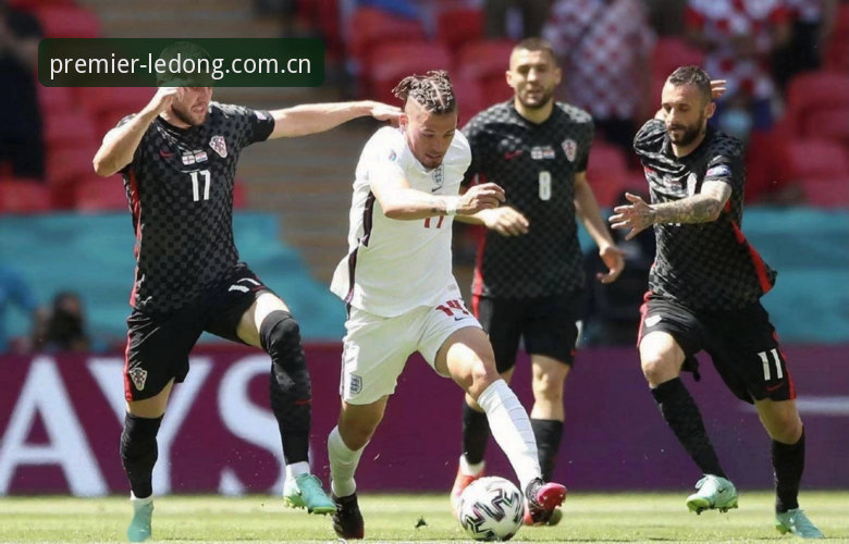 乐动体育英超合作伙伴下载 索斯盖特拍纪录片专治“男孩危机”,这能管用吗?